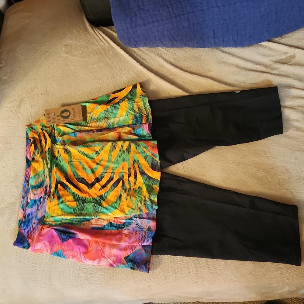 Tennis skirt w/ Capri attached leggings